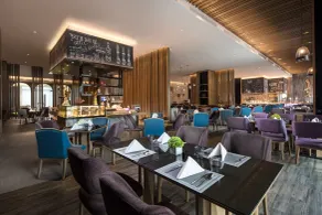 Crowne Plaza QingdaoOriental Movie Metropolis by IHG - Restaurant