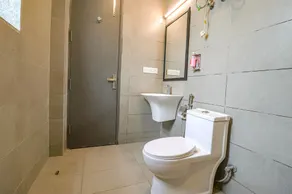 FabHotel Destiny Inn - Nr Medanta Hospital - Bad