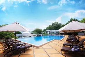 Absolute Sanctuary - Piscine