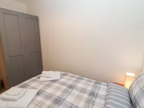 Stone's Throw - Habitación