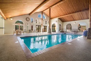Best Western Golden Spike Inn & Suites - Piscine