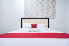 RedDoorz Syariah near Exit Toll Puncak - Chambre