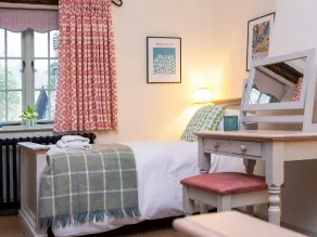 Stone Arthur Cottage - Room