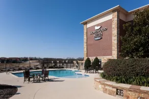 Homewood Suites by Hilton Denton - Piscine
