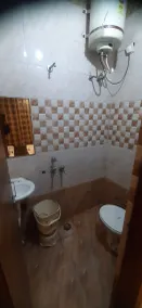 Goroomgo The Lotus Kalka - Bathroom