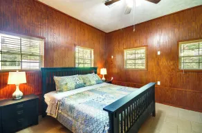 Cozy Summit Cabin w/ Hiking Trails & Fishing Pond! - Interiør