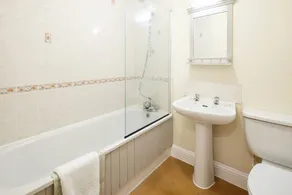 The Uplands Apartments - Bad