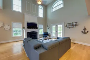 Harkers Island Vacation Rental with Pool Table! - Innvendig
