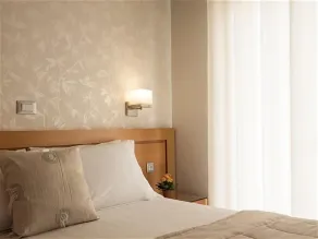 Plaza Hotel - Chambre