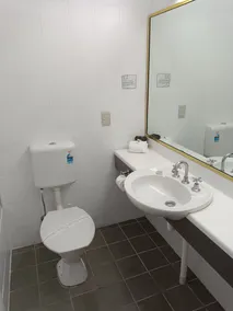 Club Motel Armidale - Bathroom