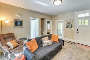 6 Mi to Notre Dame: Family Retreat w/ Deck & Yard - Interior