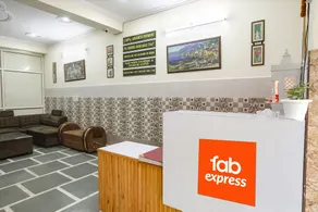 FabHotel ASP Royal Residency Inn - Receção