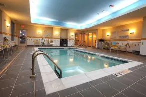 Fairfield Inn & Suites by Marriott Madison Verona - Piscina