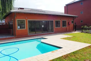 African Eagle Apartments - Pool