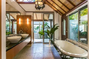 Amala Villa - Bathroom