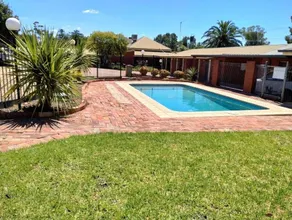 Junction Motel Wagga - Piscina