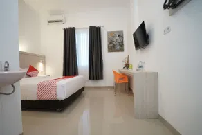 OYO Life 1299 Balcony Orange Homestay - Zimmer