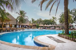 Hotel Royam - Piscine