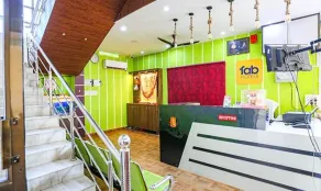 Fabhotel Shivam Palace - Rezeption