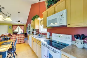 Taylorsville Cottage w/ Hot Tub & Lake Access! - Innenbereich