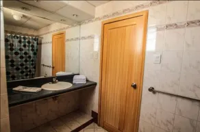 Blue Bay Hotel - Bathroom