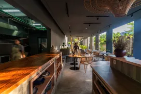 Ayom Suite - Restaurant