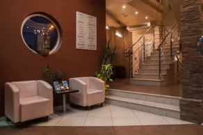 Garni Hotel Vigor - EV station - Reception