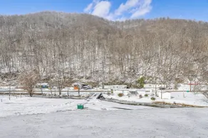 1/2 Mi to Kanawha River: Quiet Escape w/ Patio - Interior