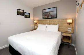 Fox & Goose, Barrow Gurney by Marston's Inns - Room