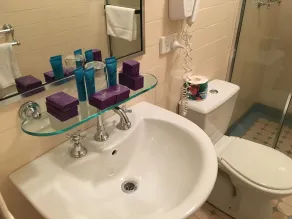 Avonmore On The Park Boutique Hotel - Bathroom