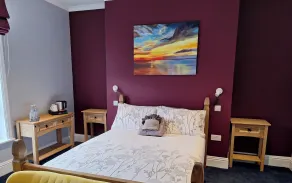 Room-comfortable and Spacious Double En- - Camera