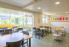 B&B HOTEL Pontault Combault - Restaurante