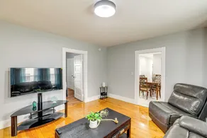 BBQ Ready: Historic Apt 3 Mi to Dtwn Manchester - Innenbereich