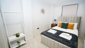Penthouses in Slough - Quarto
