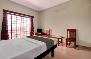 Hotel Partha International - Room