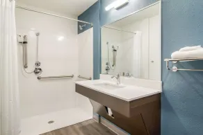 WoodSpring Suites Jacksonville Baymeadows - Salle de bain