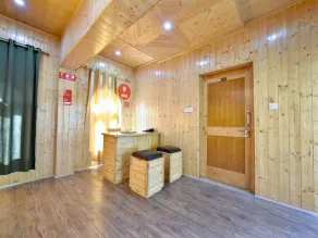 The Avenue River Side Hotel - Near Volvo Bus Stand Manali - Reception