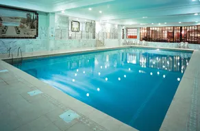 Royal Court Hotel - Pool