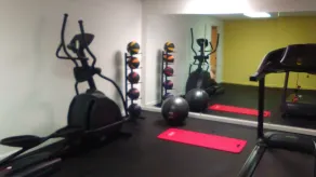 Days Inn by Wyndham Cleveland Lakewood - Salle de sport