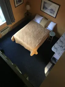 Smokey Point Motor Inn - Camera