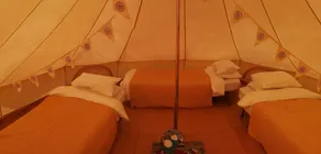 Nine Yards Bell Tents at the TT - Castletown - Chambre