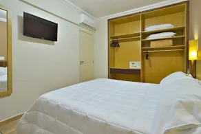 Plaza Inn Flat Araxá - Habitación