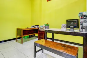 Hotel O Lobak Hostel CapsuleNearAyam Goreng Terowongan - Reception