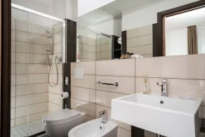 Dan Hotel - Bathroom