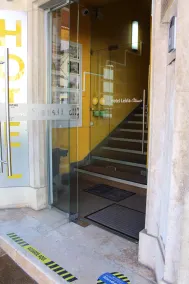 Hotel Leiria Classic - Interior entrance