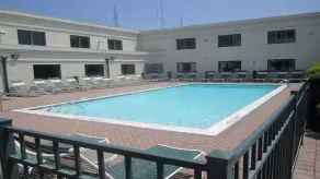 Holiday Inn Plainview-Long Island by IHG - Pool