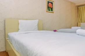 Comfort Living And Strategic Studio At Kebagusan City Apartment - Zimmer