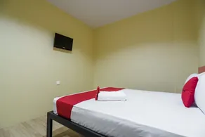 RedDoorz @ Batu Aji Batam 2 - Habitación