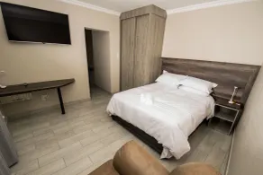 Up21 Guest House - Room