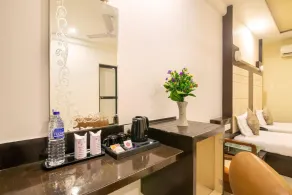 Hotel Satkar - Bathroom